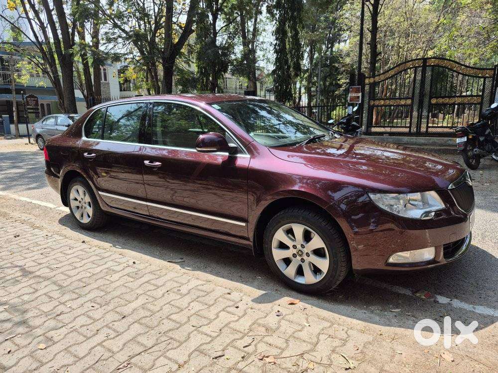 Skoda Superb {2014-2016}2.0 Elegance Tdi At, 2012, Diesel