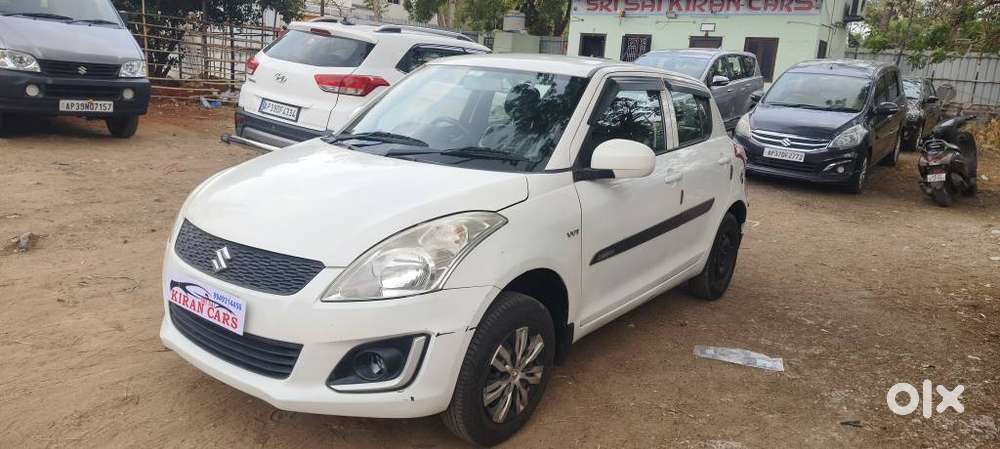 Maruti Suzuki Swift Vxi Abs Bsiv, 2016, Petrol