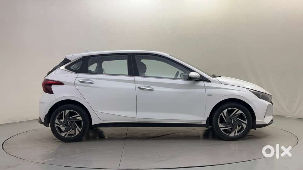 Hyundai New I20 1.2 Asta (o) Ivt, 2023, Petrol
