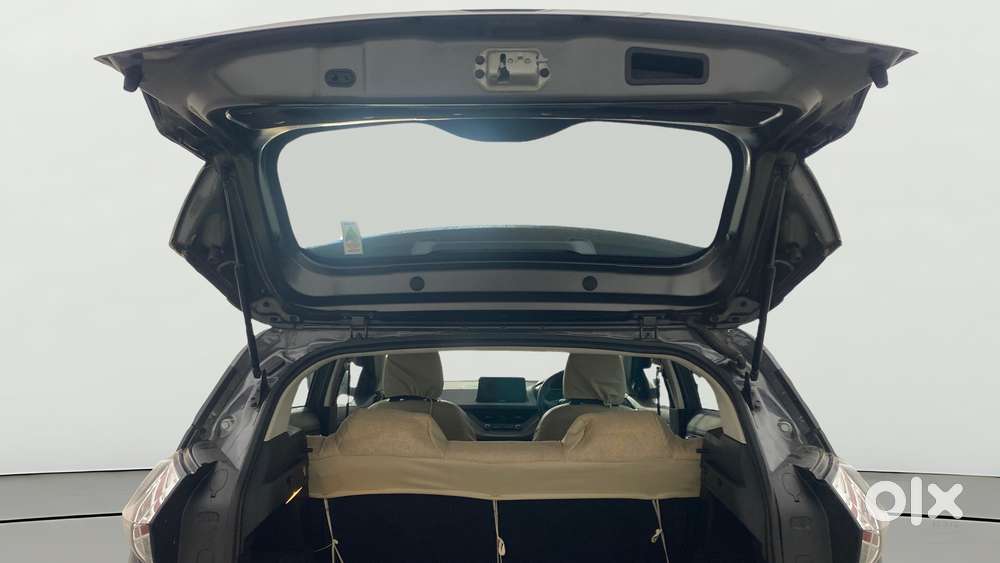 Tata Nexon 1.5 Revotorq Xma Amt (s), 2021, Petrol