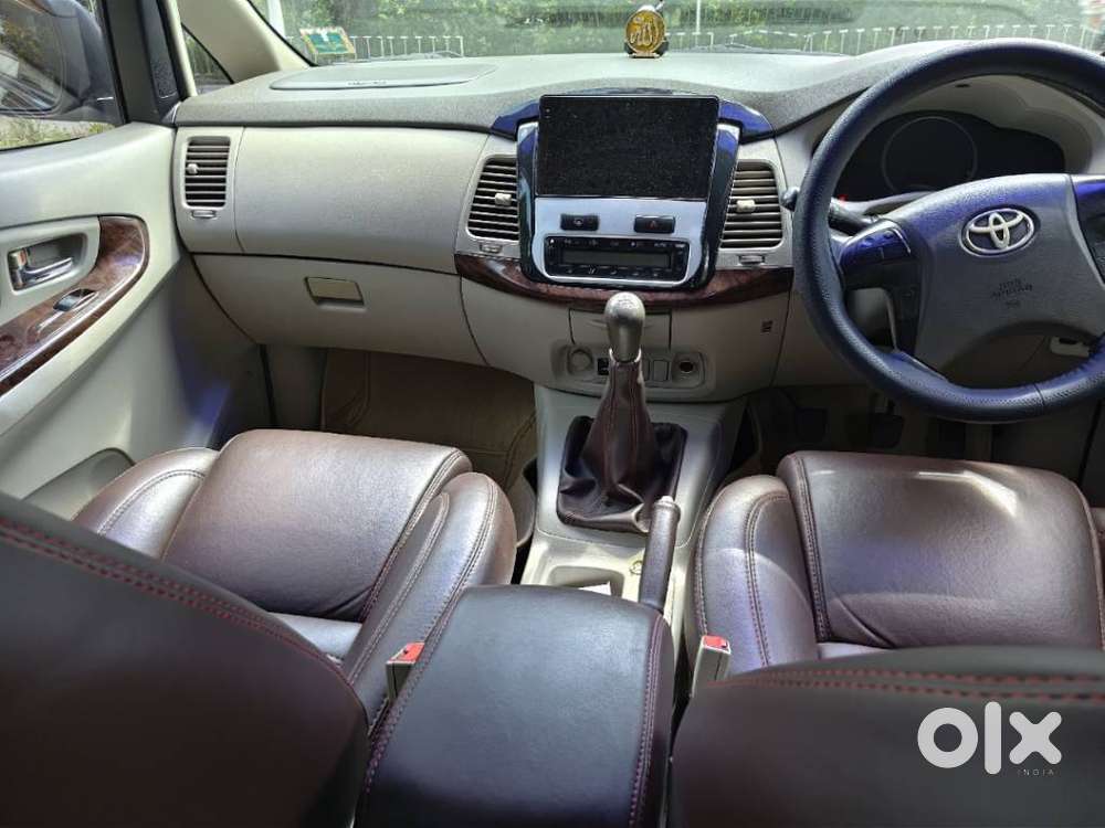 Toyota Innova 2.5 V 7 Str, 2012, Diesel