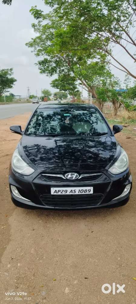 Hyundai Verna 2011 Petrol Manual 106000 Km Driven