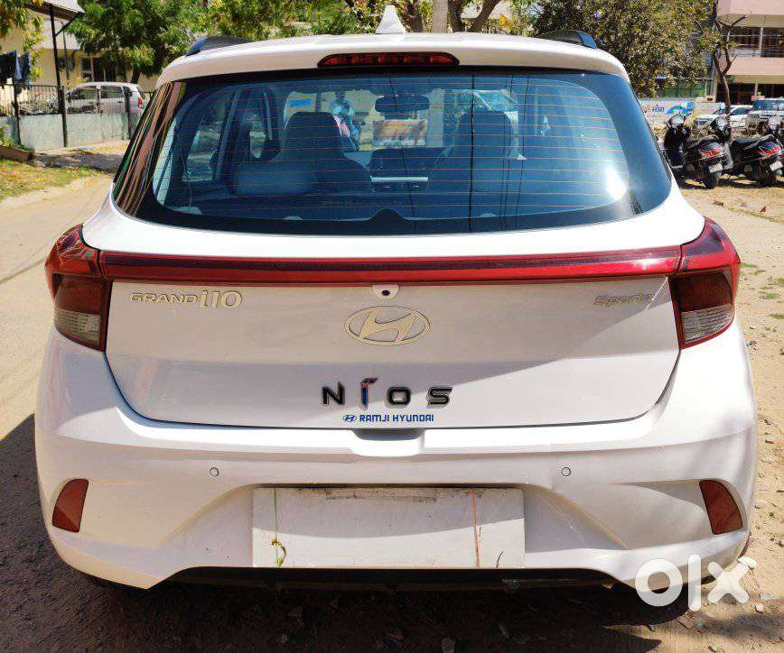 Hyundai Grand I10 Nios Amt Sportz, 2023, Petrol