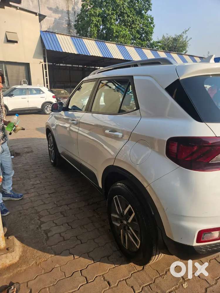 Hyundai Venue Diesel Manual 2021