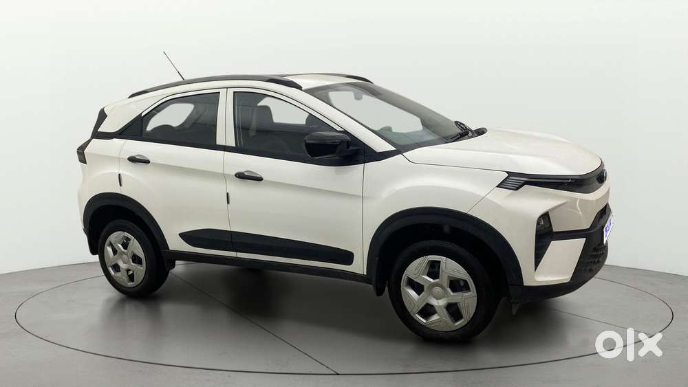 Tata Nexon Smart Plus S 1.2 Revotron Petrol 5 Mt, 2025, Petrol