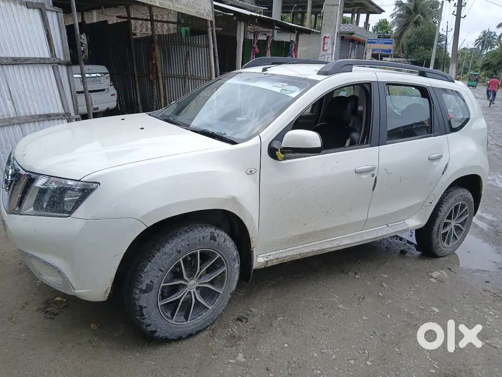 Nissan Terrano Petrol 2015