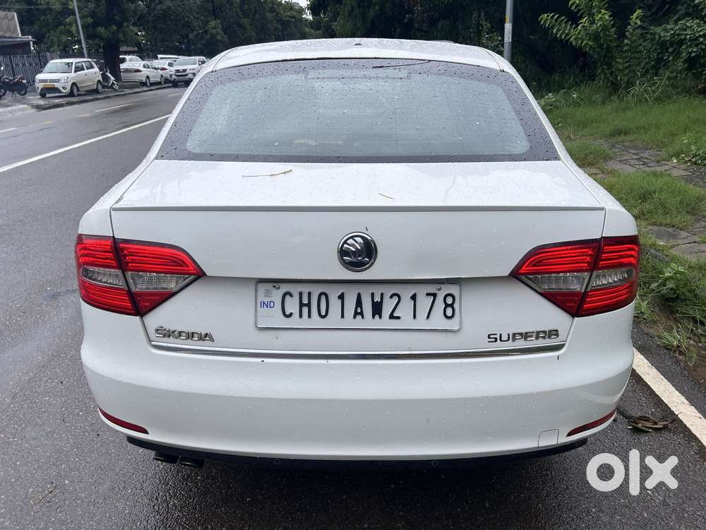 Skoda Superb L&k 2.0 Tdi At, 2014, Diesel