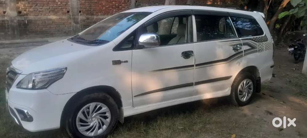 Toyota Innova Diesel 2014