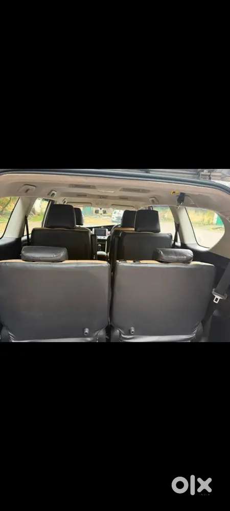Toyota Innova Crysta 2018 Plus Mt