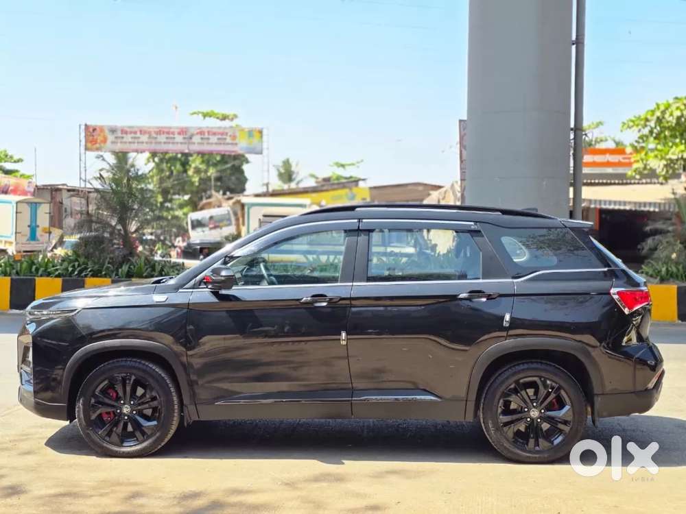 Mg Hector Plus Sharp Pro Blackstorm 1.5 Turbo Petrol Cvt 7 Str, 2024..