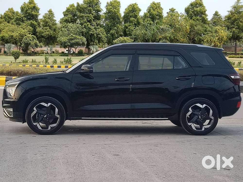 Hyundai Alcazar 2.0 Signature (o) Petrol At 7 Str, 2023, Petrol