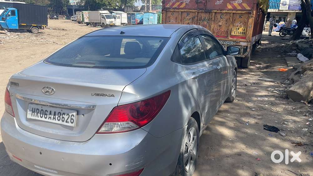 Hyundai Fluidic Verna 2013