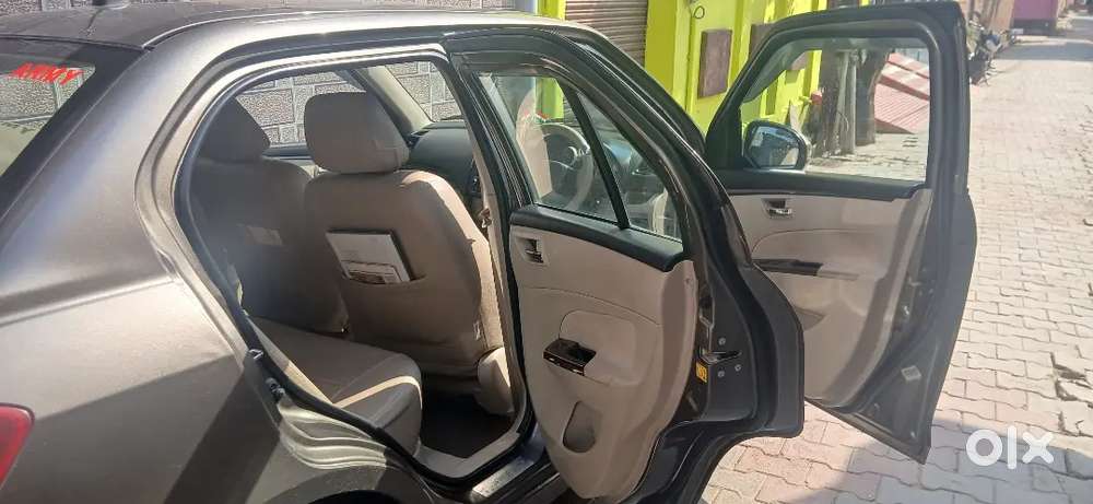 Maruti Suzuki Swift Dzire 2017 Petrol 34609 Km Driven