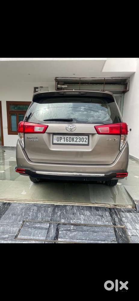 Toyota Innova Crysta 2022 Petrol Well Maintained