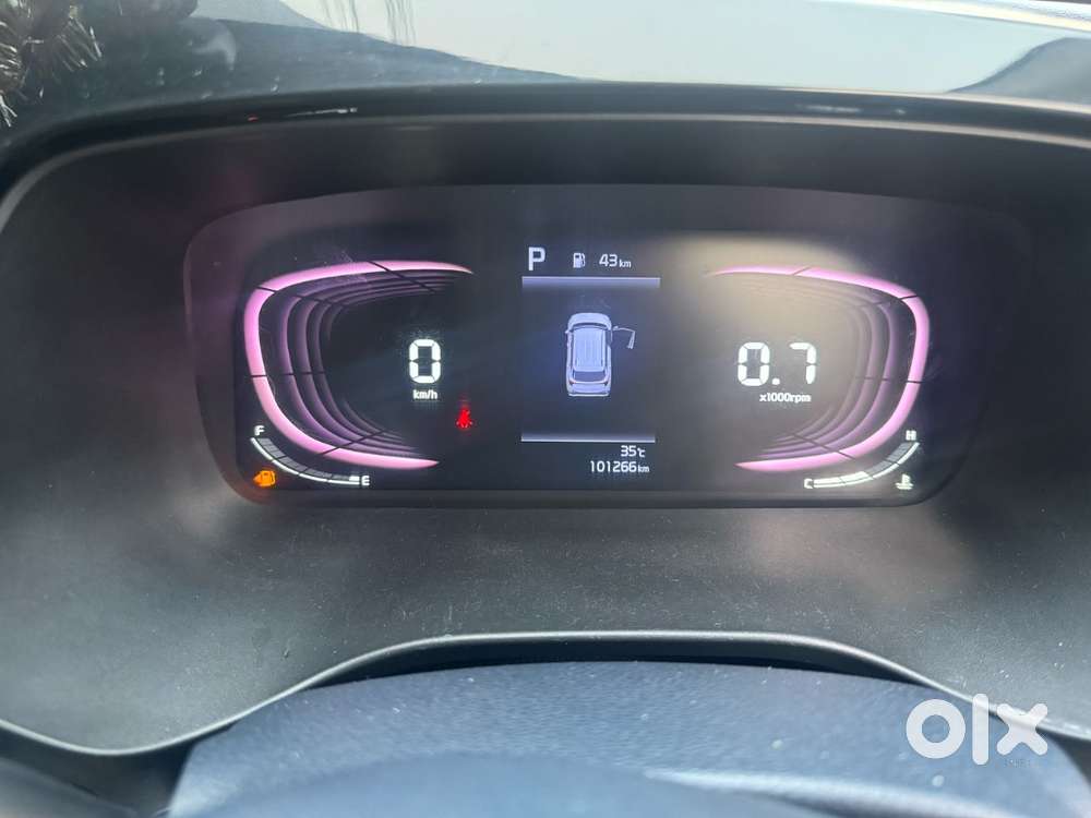 Kia Carens 2023 Diesel Well Maintained
