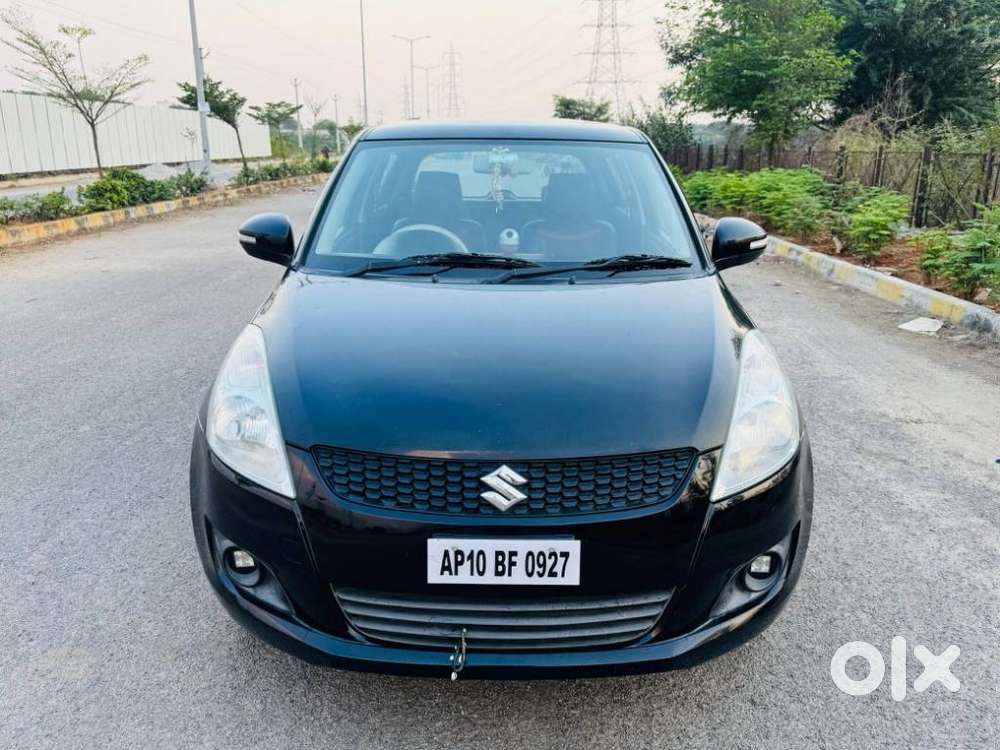 Maruti Suzuki Swift Vxi Abs Bsiv, 2013, Petrol