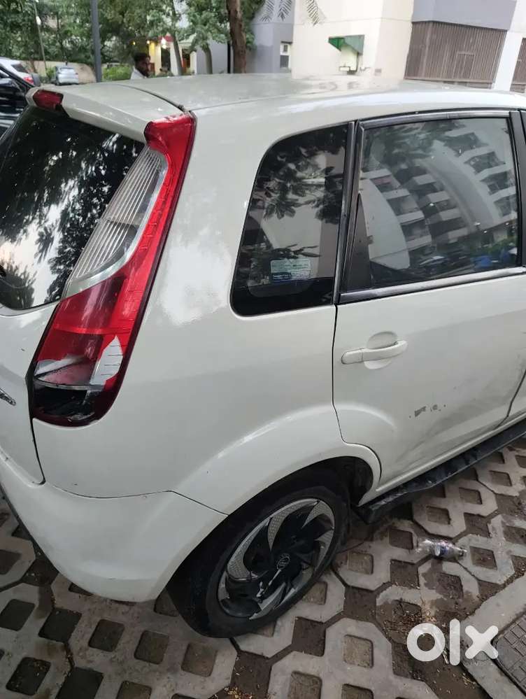 Ford Figo 1.2 Petrol 2011