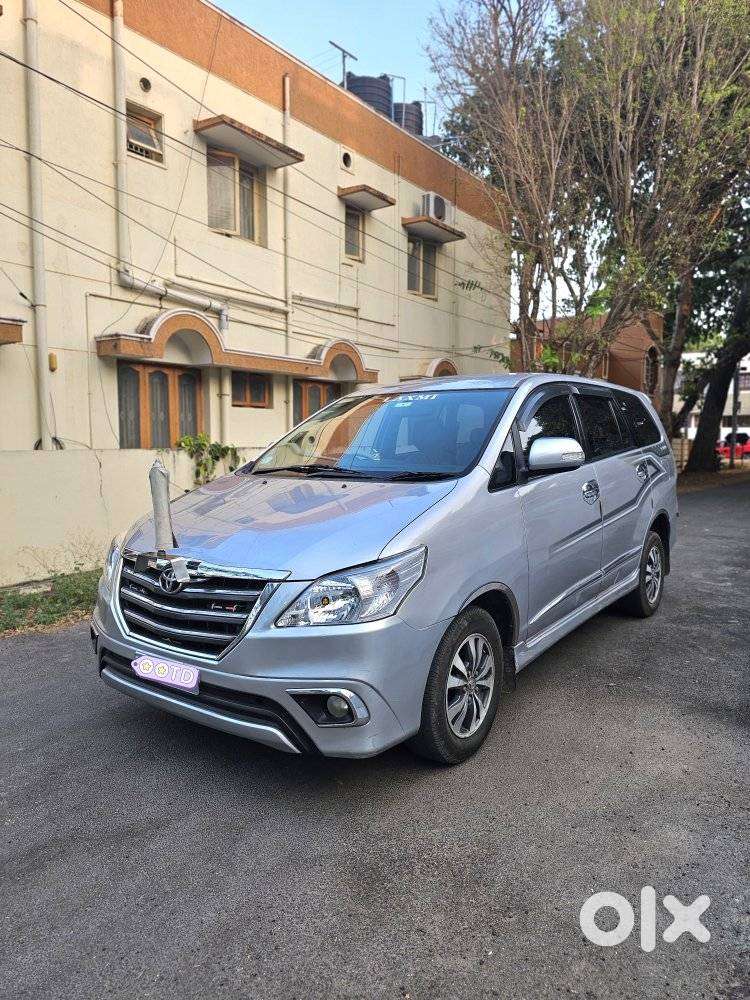 Toyota Innova 2.5 Zx 7 Str Bs-iv, 2014, Diesel
