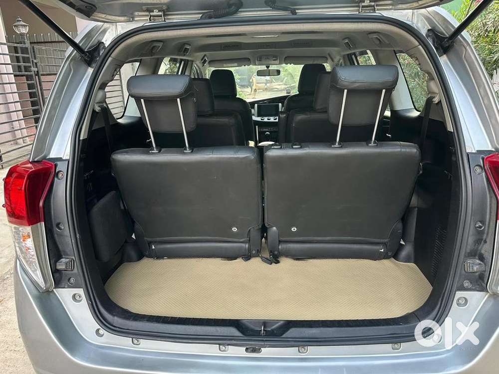 Toyota Innova Crysta 2018 Diesel 240000 Km Driven