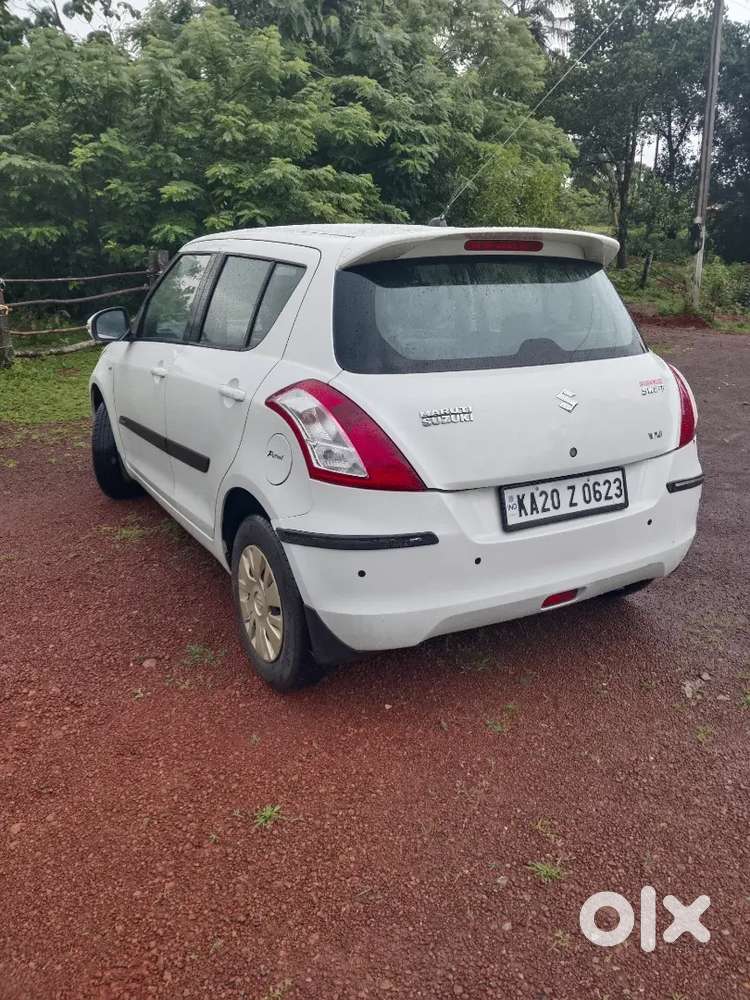 Maruti Suzuki Swift Vxi 2012