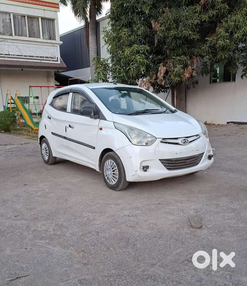 Hyundai Eon 2011 Petrol Well Maintained