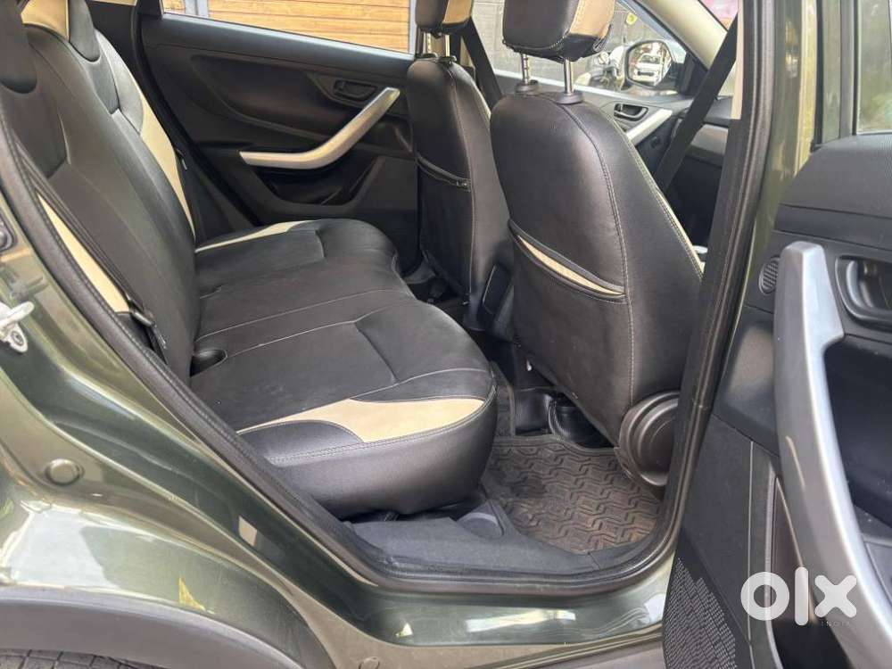 Tata Nexon 1.2 Revotron Xma Amt (s), 2021, Petrol