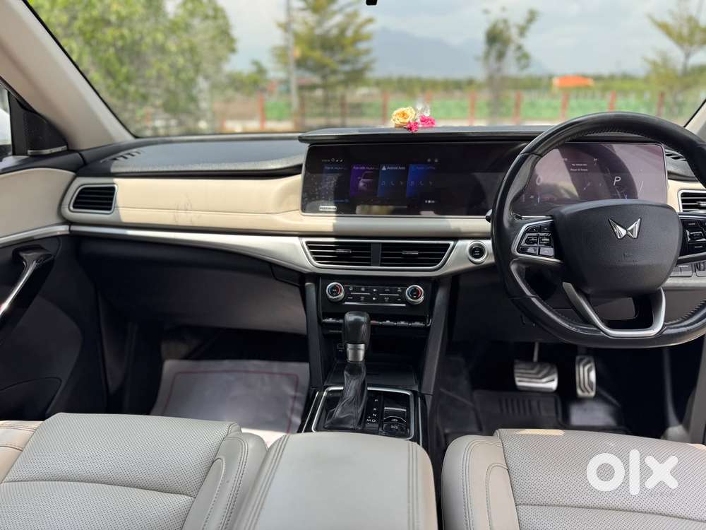 Mahindra Xuv700 2.2 Ax 7 Diesel At Luxury Pack Str, 2022, Diesel