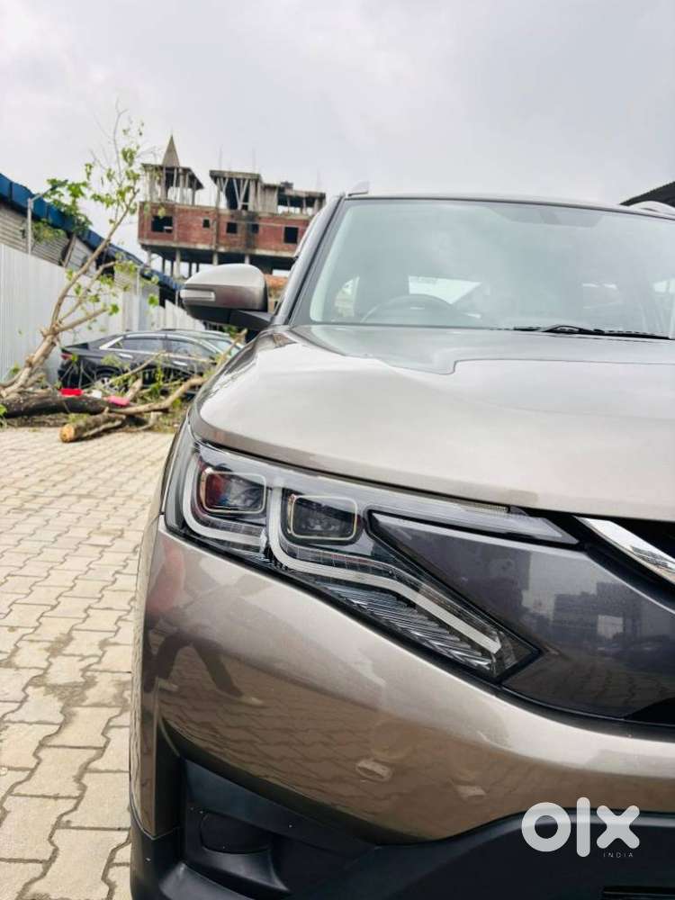 Maruti Suzuki Brezza 1.5 Zxi Smart Hybrid, 2024, Petrol