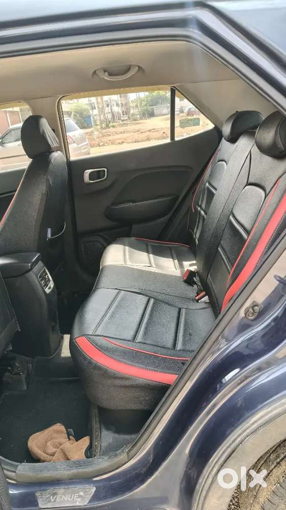 Hyundai Venue 2021 Petrol Well Maintained