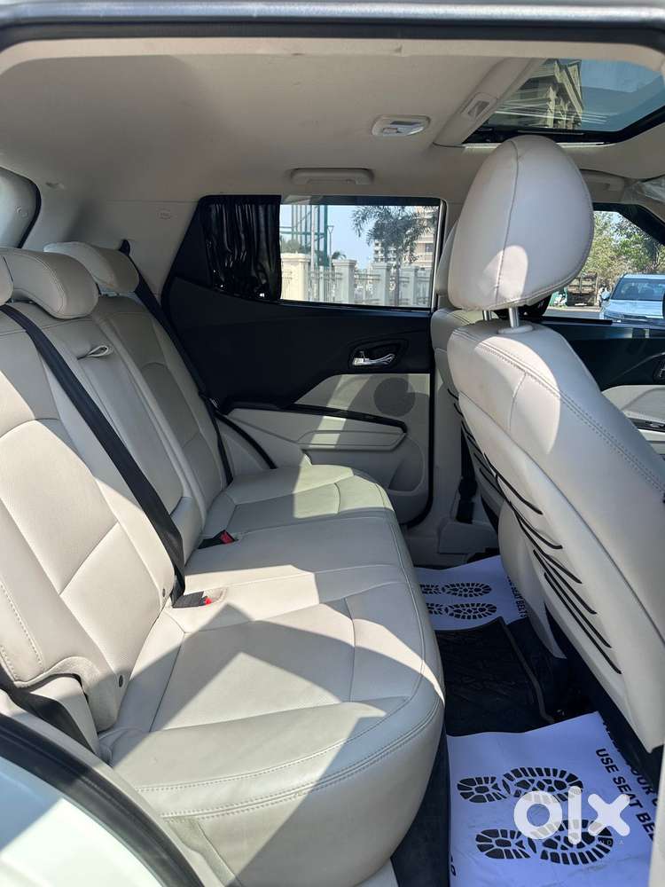 Mahindra Xuv300 W8 Option Diesel, 2023, Diesel