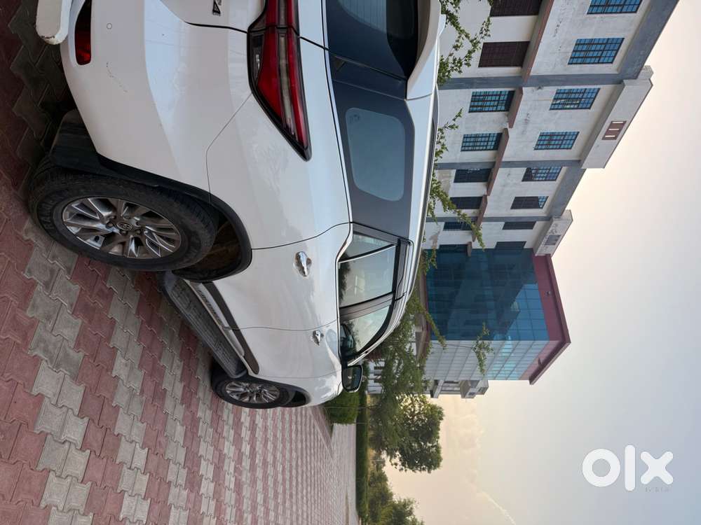 Toyota Fortuner 2022 Diesel Well Maintained