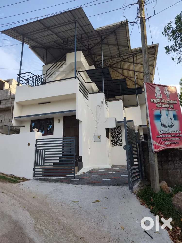 Well-Maintained 4-Year-Old Independent House in a Convenient Location