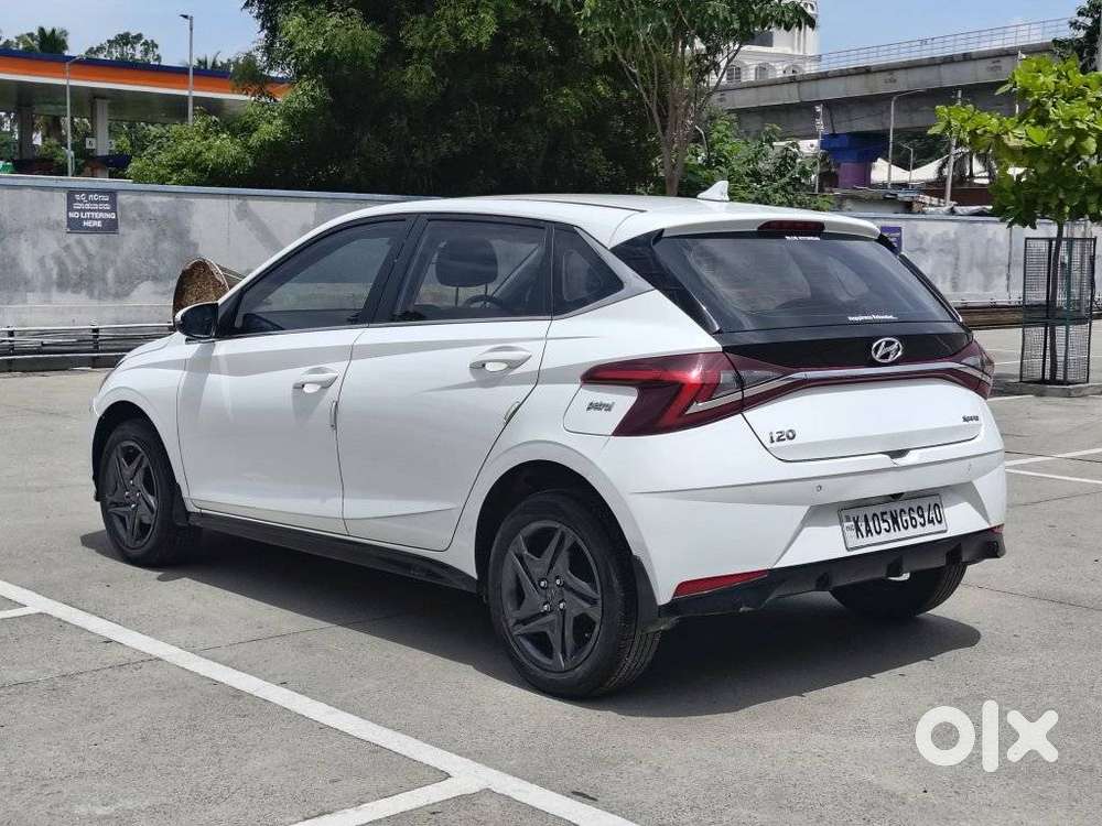 Hyundai I20 Sportz 1.2 Ivt, 2023, Petrol