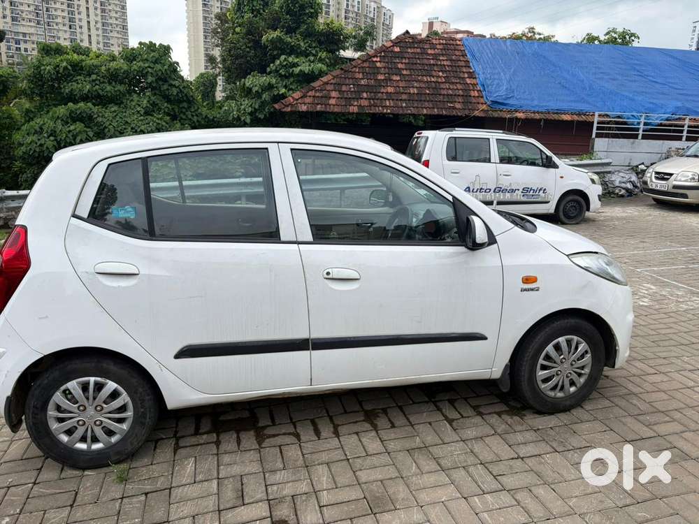 Hyundai I10 Sportz, 2014, Petrol