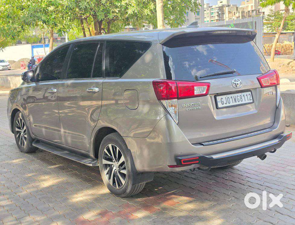 Toyota Innova Crysta [2020-ongoing] 2.4 Zx 7 Str, 2022, Diesel