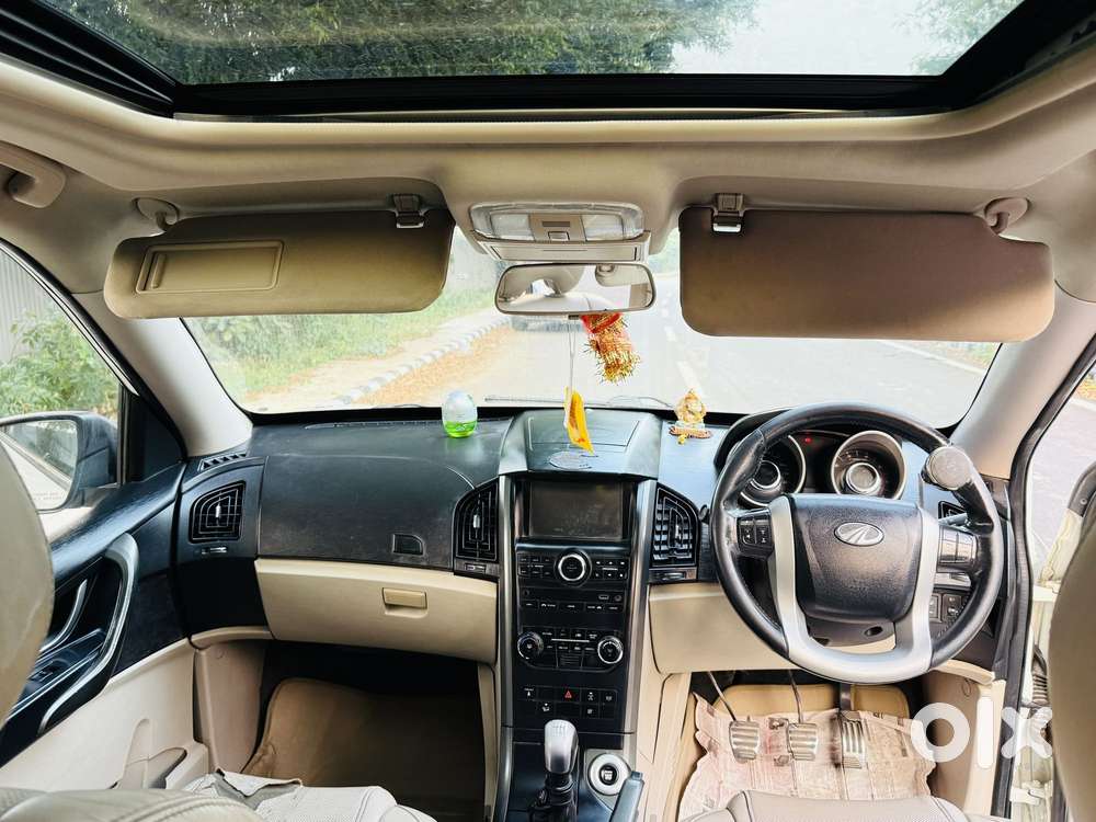 Mahindra Xuv500 2.2 W10 Sportz Edition Mt, 2017, Diesel