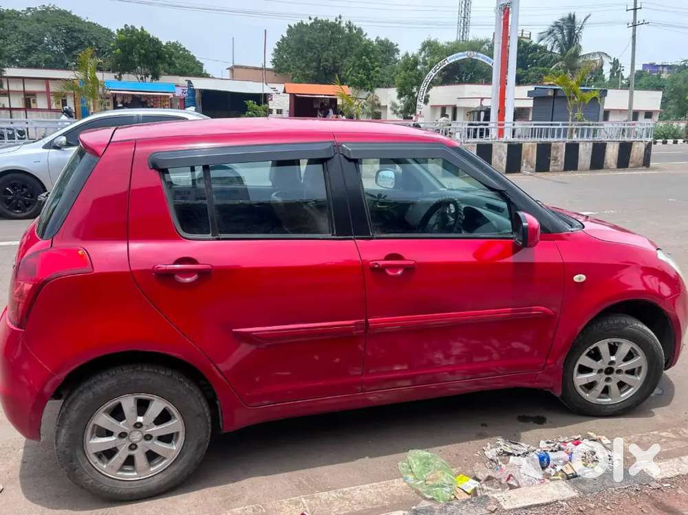 Maruti Suzuki Swift Zxi 2010