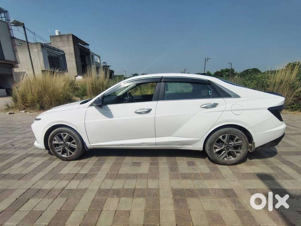 Hyundai Verna 1.5 Mpi Mt Sx (o), 2023, Petrol