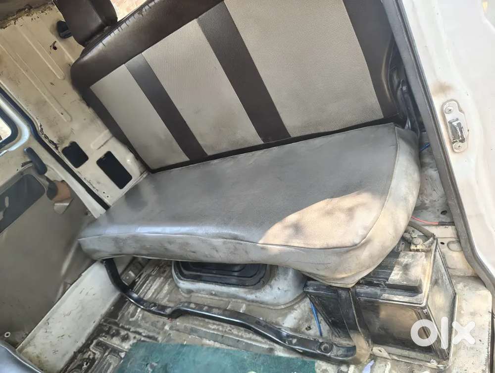 Eak Dam Okk Gaddi Ha Koi Kami Nhi Ha