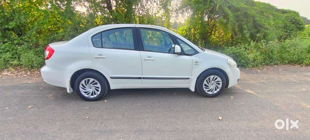 Maruti Suzuki Sx4 Vxi Bsiv, 2011, Cng & Hybrids