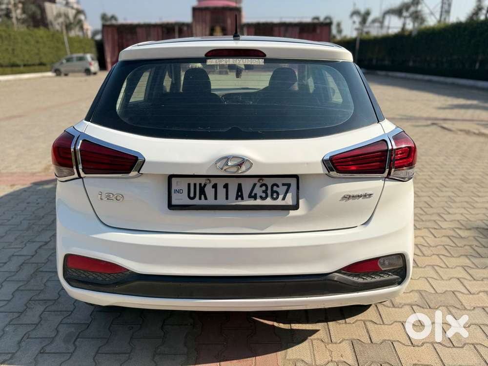 Hyundai I20 Sportz 1.2 Bs-iv, 2018, Petrol