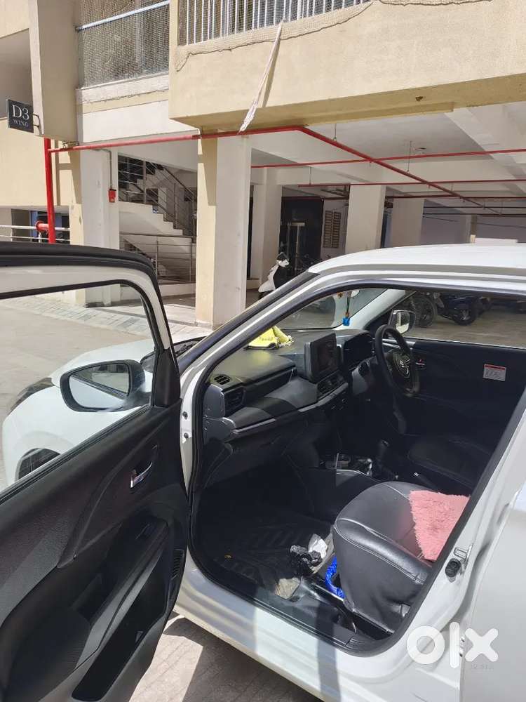 Maruti Suzuki Swift Vxi(o) Petrol+cng