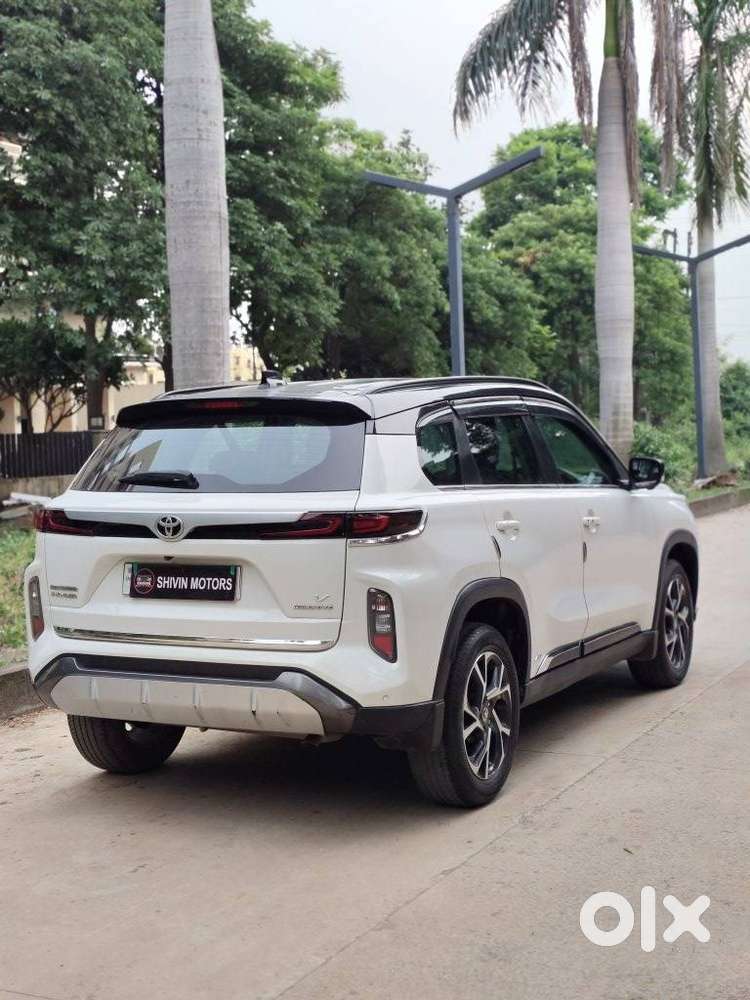 Toyota Urban Cruiser Hyryder 1.5 V Neo Drive Awd, 2023, Petrol