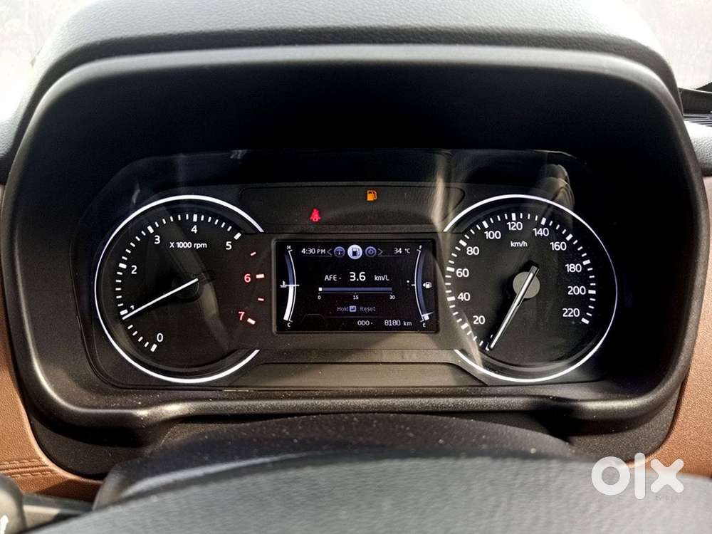 Mahindra Scorpio N Z4 Petrol Mt 7 Str, 2024, Petrol