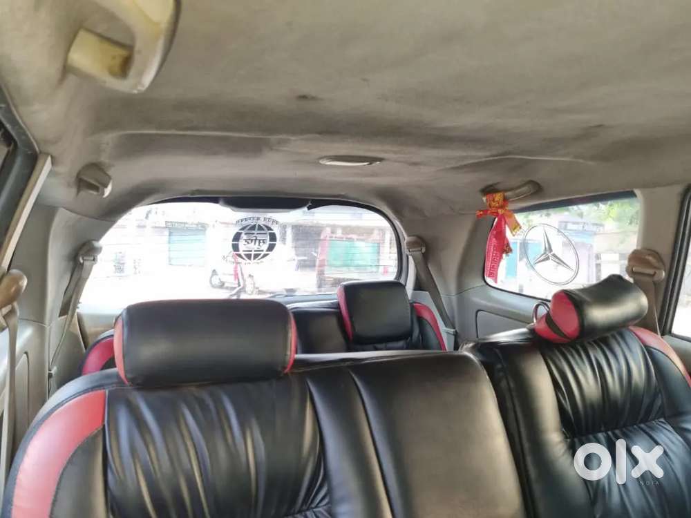 Toyota Innova 2011
