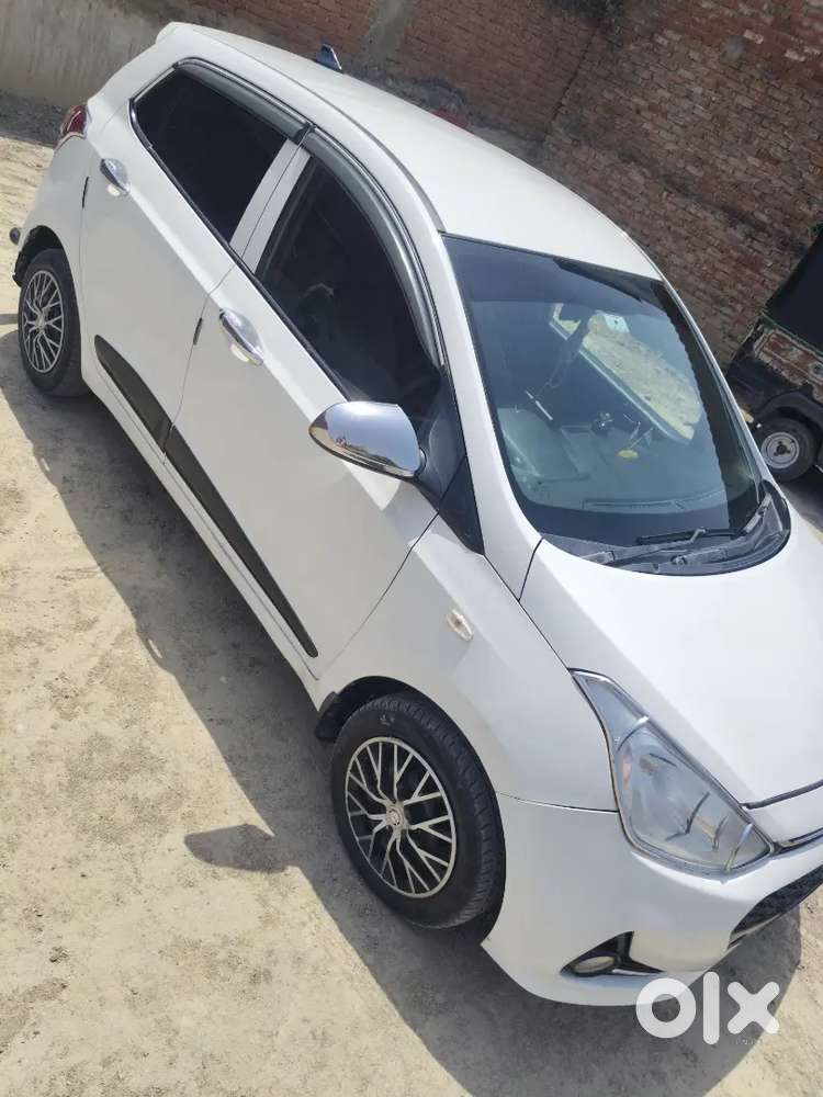 Hyundai Grand I10 2017 Diesel 62900 Km Driven