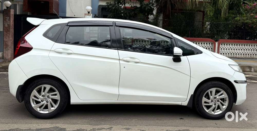 Honda Jazz V Cvt, 2017, Cng & Hybrids