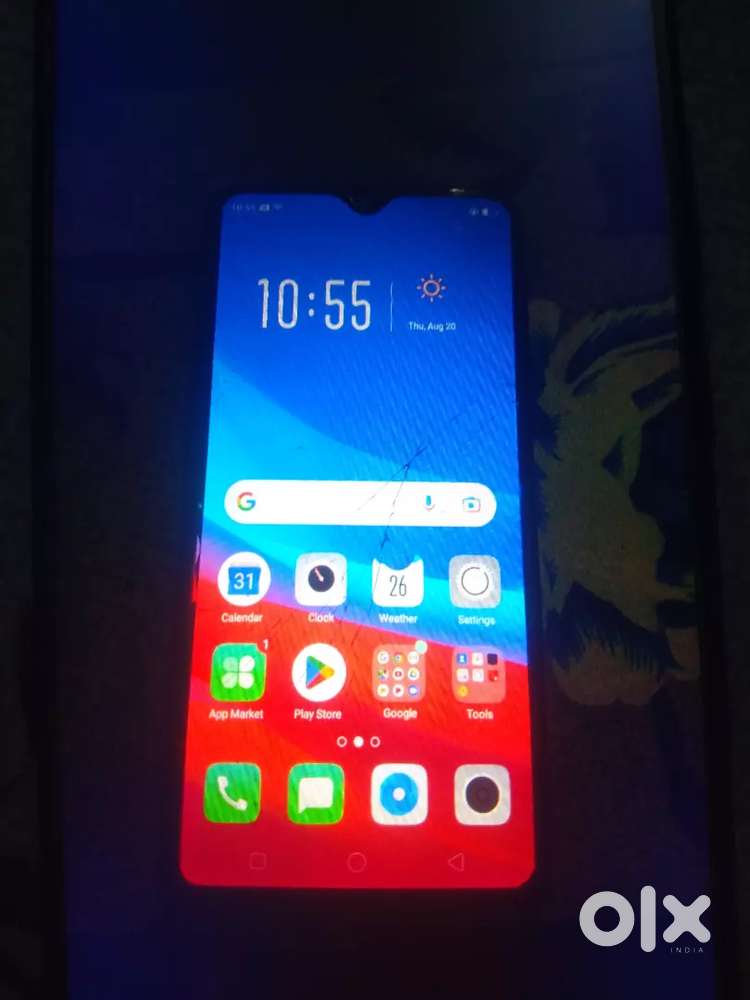Oppo a7 .4/64 good working condition.dispty thodi creak hai