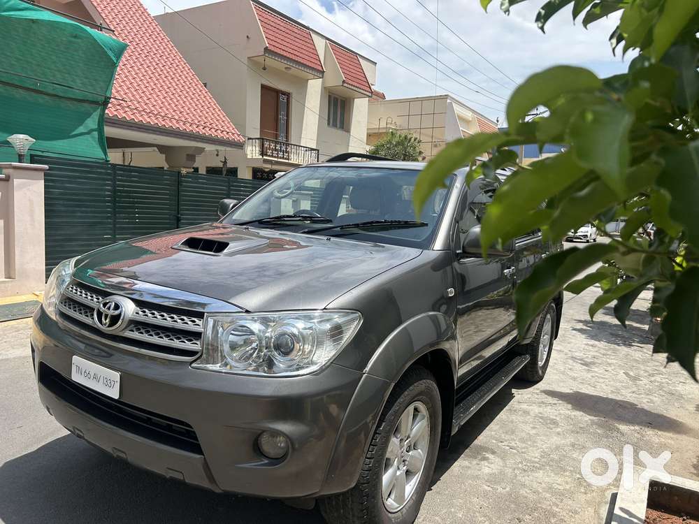 Toyota Fortuner 3.0 4x4 Manual, 2011, Diesel