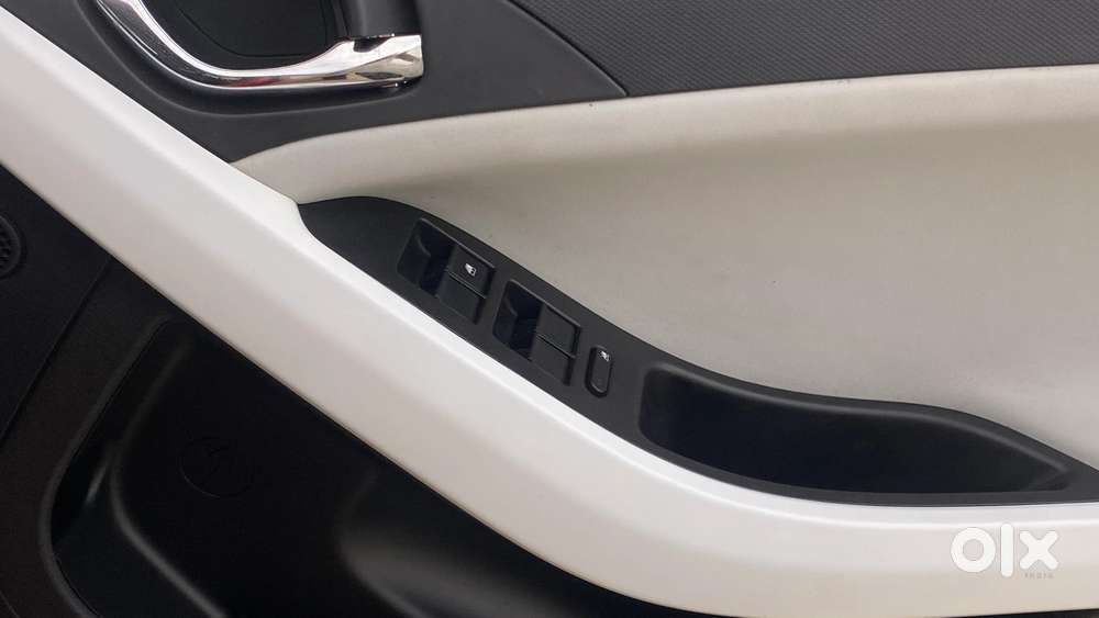 Tata Nexon Creative Plus 1.2 Revotron Petrol 6 Amt Dt, 2024, Petrol